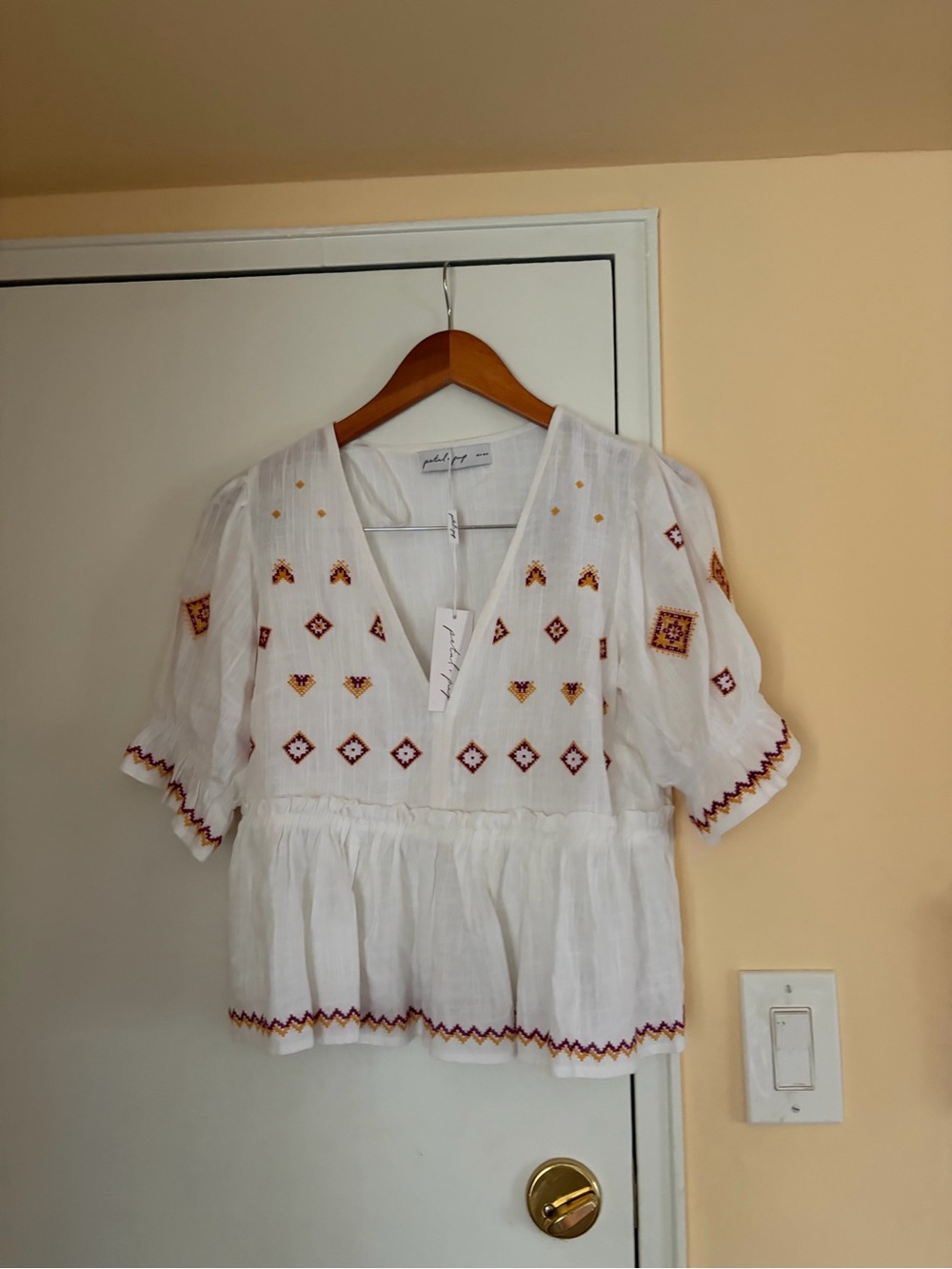 Women’s White Embroidered Peasant Blouse